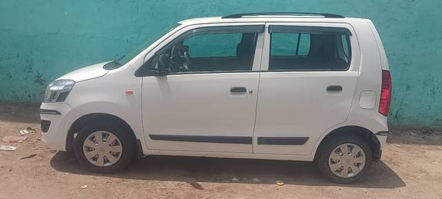 https://images10.gaadi.com/usedgaadi-sellcar/UsedCar/49d5fa89-138e-4200-af79-fe16176b35e1/9023a31e-7a51-471c-8537-9384dbe2f103.jpg?imwidth=6402