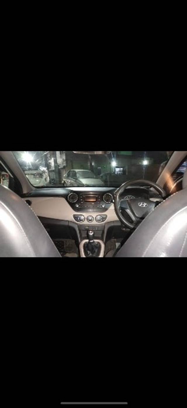https://images10.gaadi.com/usedgaadi-sellcar/UsedCar/4a2df423-c60b-4379-9661-6dcd589672fe/932e1044-4d16-444e-a474-503876f3871e.png?imwidth=6401