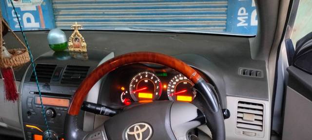 https://images10.gaadi.com/usedgaadi-sellcar/UsedCar/4a41c541-84ae-4821-a9db-bb3bb33c497b/d4d0c744-db2a-4cb8-b8a8-780f158d004d.jpg?imwidth=6402