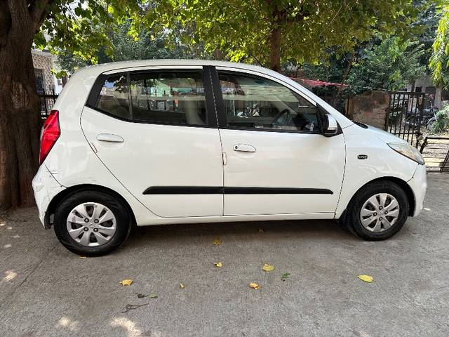 https://images10.gaadi.com/usedgaadi-sellcar/UsedCar/4a6feb80-935b-481a-ba67-573057071f84/698473e4-ae59-4aaf-a806-d0d46b48e61e.jpeg?imwidth=6401