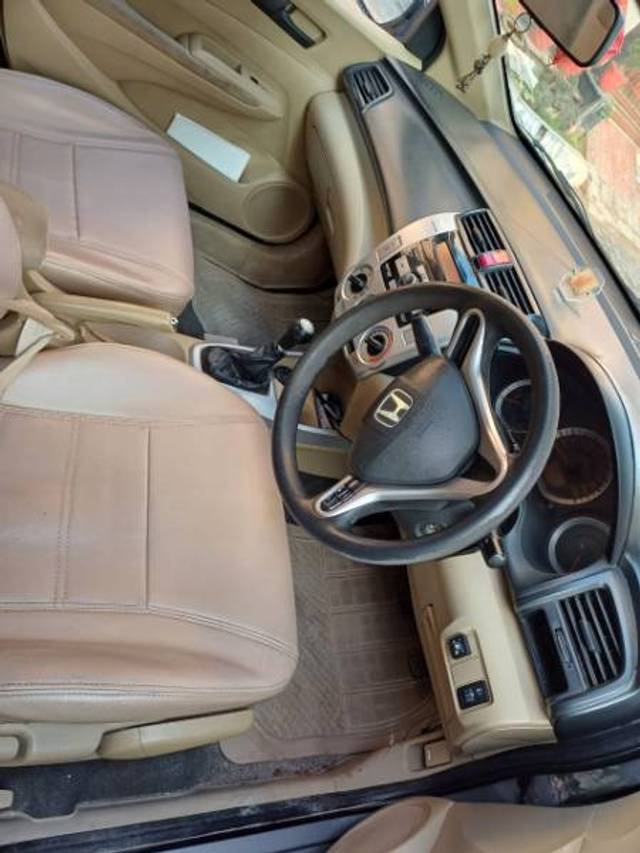 https://images10.gaadi.com/usedgaadi-sellcar/UsedCar/4a996090-f144-489b-9758-5c05411b3d48/cee5c7ee-70f7-4b0b-a834-9ef42a398dd9.jpg?imwidth=6402