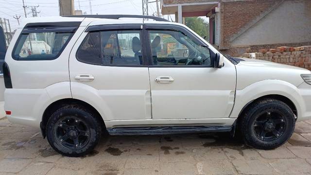 https://images10.gaadi.com/usedgaadi-sellcar/UsedCar/4aa49ea7-059c-42d5-8799-329d39cf47c9/0931aa19-80e3-4598-92f2-081ae7f67489.jpeg?imwidth=6402