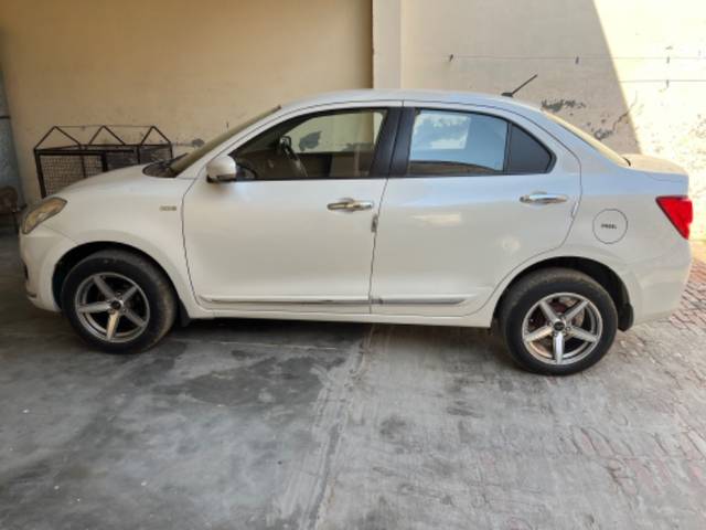 https://images10.gaadi.com/usedgaadi-sellcar/UsedCar/4aaca059-45ea-49d7-bd24-1d81752b7bab/6a3f1fa1-ef4f-423b-9a3f-0158dc577083.jpeg?imwidth=6402