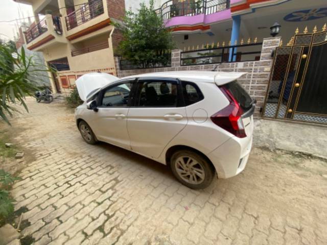 https://images10.gaadi.com/usedgaadi-sellcar/UsedCar/4b56d315-1b0a-468f-b1be-cd6088d46e42/f2764324-a4bb-413d-abb5-e6232d859f8c.jpg?imwidth=6400