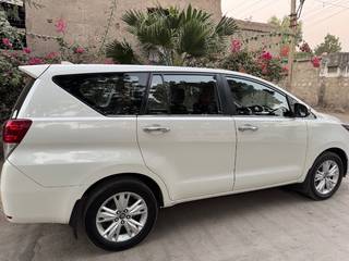 Toyota Innova Crysta 2016-2020 Toyota Innova Crysta 2.8 ZX AT BSIV