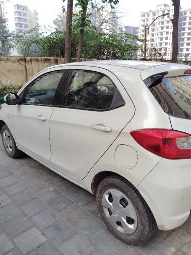 https://images10.gaadi.com/usedgaadi-sellcar/UsedCar/4bc1de08-b2ce-497c-89e1-7aff0914685b/d58fca08-3c39-45b2-9e90-f0fd5c4b0e7e.jpg?imwidth=6400