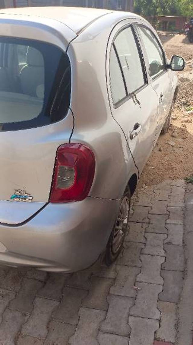 https://images10.gaadi.com/usedgaadi-sellcar/UsedCar/4bec994f-304a-4469-a241-a9274f77ccdb/a3f39739-168c-488a-b918-4f99da70b918.jpg?imwidth=6402