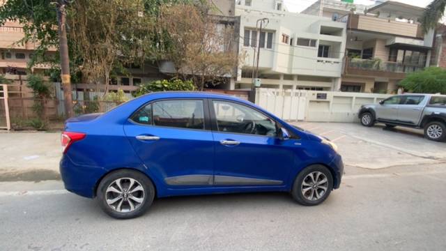https://images10.gaadi.com/usedgaadi-sellcar/UsedCar/4c1262dc-1a16-46f7-97bd-9669c96df8f2/6939f0c9-9c0e-406d-9c5f-62c668f62797.jpeg?imwidth=6401