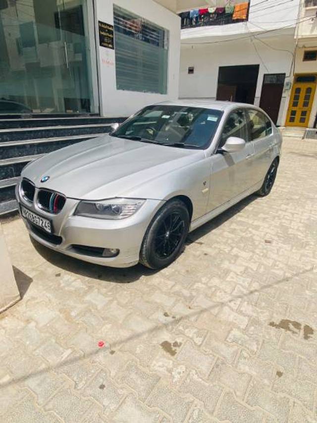 https://images10.gaadi.com/usedgaadi-sellcar/UsedCar/4c5b29d3-07ba-47aa-baed-010bd09e1080/f5e287fc-de38-4b1b-b24e-1fd633fe2863.jpg?imwidth=6402