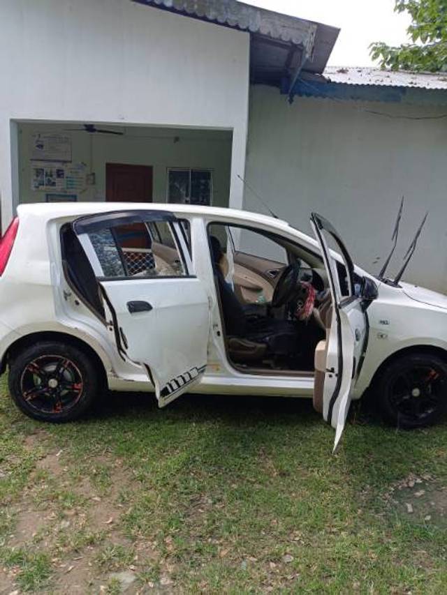 https://images10.gaadi.com/usedgaadi-sellcar/UsedCar/4c7dec08-b0ff-4435-8286-c0a6ee135fe1/daa28f31-f6df-49fb-89ae-3c2b44cbe888.jpg?imwidth=6402