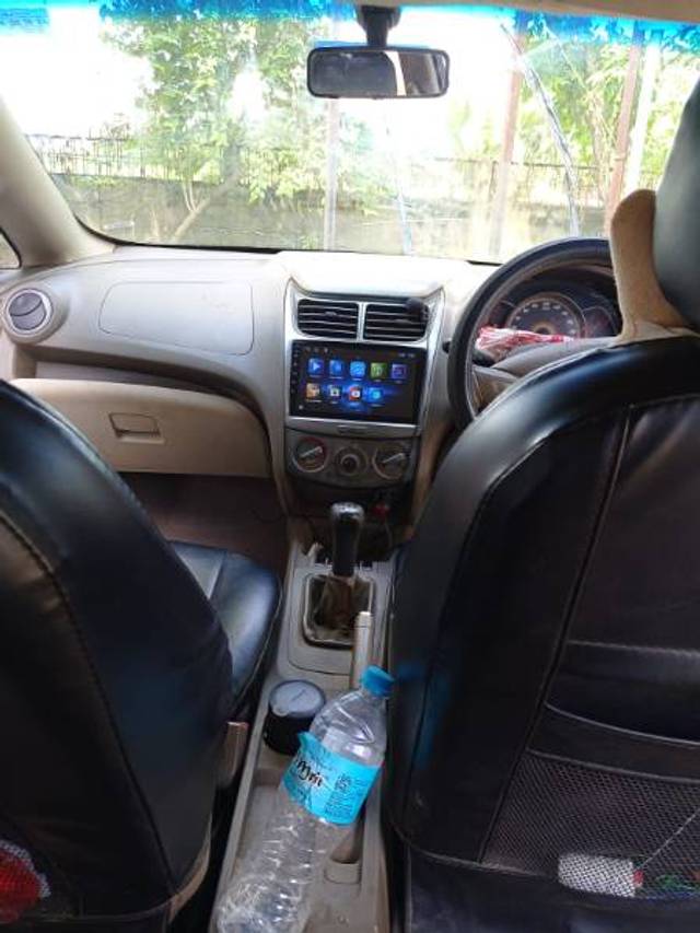 https://images10.gaadi.com/usedgaadi-sellcar/UsedCar/4c7dec08-b0ff-4435-8286-c0a6ee135fe1/e64c5009-200b-4fa1-9641-ca06b6203f90.jpg?imwidth=6401