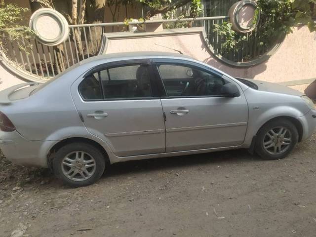 https://images10.gaadi.com/usedgaadi-sellcar/UsedCar/4c8bbea2-ed5b-415b-9ed8-9d0a3b63afe2/e67275a4-e249-476b-8a6c-7171cbb66f92.jpeg?imwidth=6402