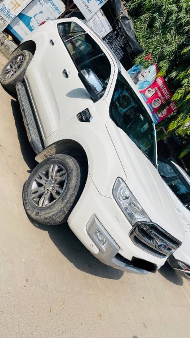 https://images10.gaadi.com/usedgaadi-sellcar/UsedCar/4c92ac85-84e6-43ba-a0f7-dedca0f44714/632d0814-b825-4b59-9bef-fd8cf5da72f5.jpeg?imwidth=6402