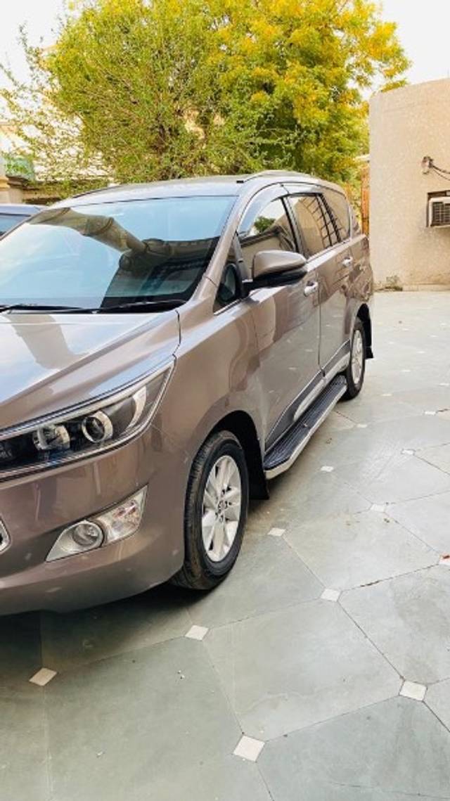 https://images10.gaadi.com/usedgaadi-sellcar/UsedCar/4c9cadc6-7379-4d44-9d8a-941e3fb9a8f0/9c9b5568-f921-48e6-855f-1bb23941f672.jpeg?imwidth=6400