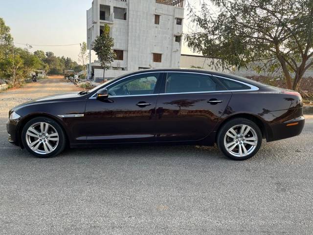 https://images10.gaadi.com/usedgaadi-sellcar/UsedCar/4caa6aea-4df3-4c2d-bfa5-25eec3e0aada/f1fba436-e240-4e3a-a65f-bf43d51b67df.jpeg?imwidth=6401