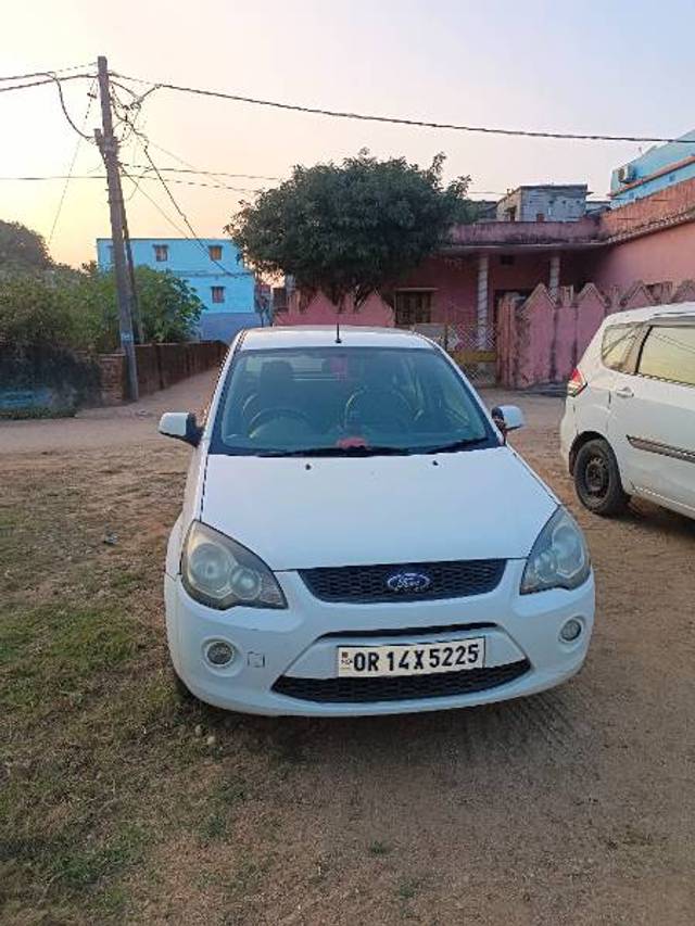 https://images10.gaadi.com/usedgaadi-sellcar/UsedCar/4cb70cae-2e4c-4d6e-8a91-be6bf688145b/34db34b5-e7e8-499b-bd30-be2e01b2cf94.jpg?imwidth=6400