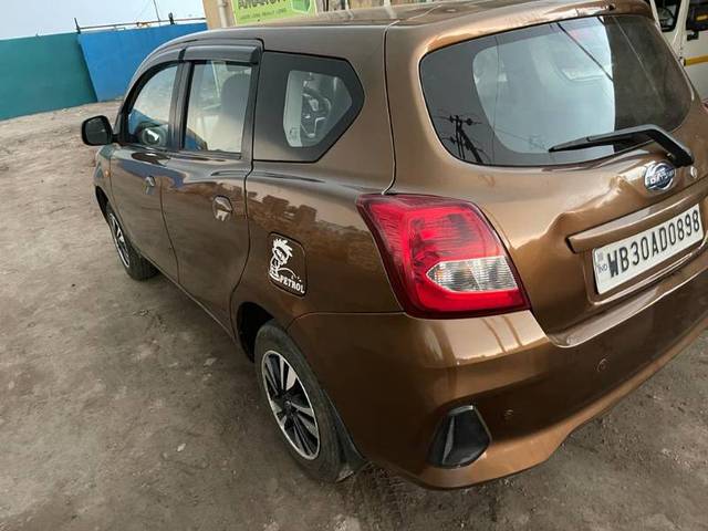 https://images10.gaadi.com/usedgaadi-sellcar/UsedCar/4cceafbe-9a99-4f2d-a58a-0d30d65fc94c/c2b1161f-03a4-4e38-a6f5-47e8b2226741.jpg?imwidth=6402