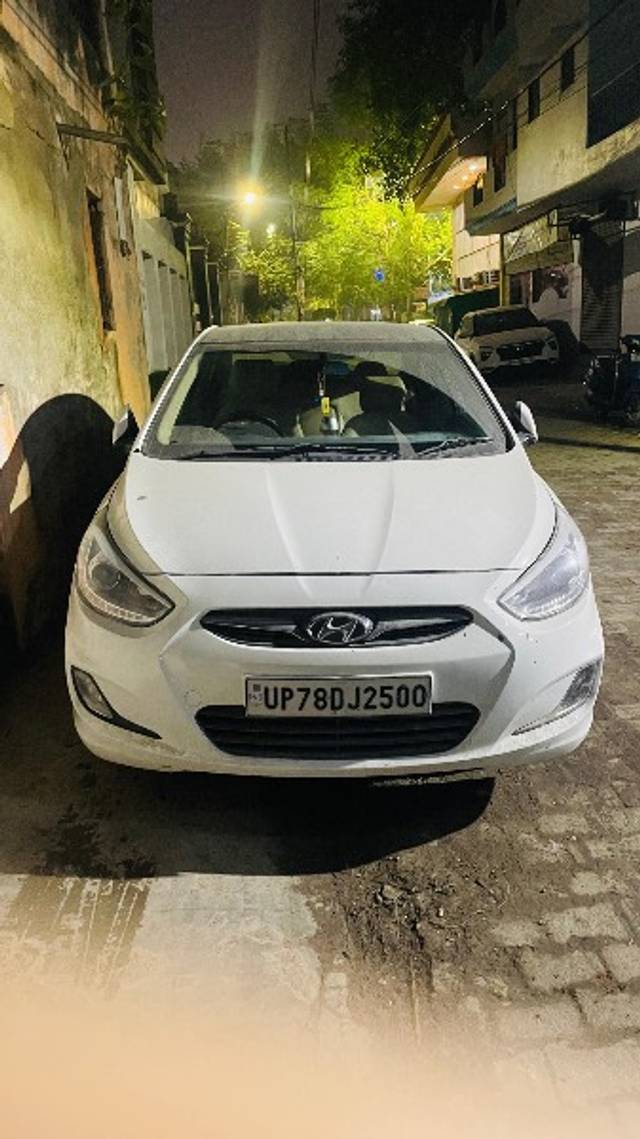 https://images10.gaadi.com/usedgaadi-sellcar/UsedCar/4cf7dcf6-5471-4277-b051-d50e56fcd14b/3f88a095-d860-4587-9d6c-ed23fffc9f76.jpg?imwidth=6401