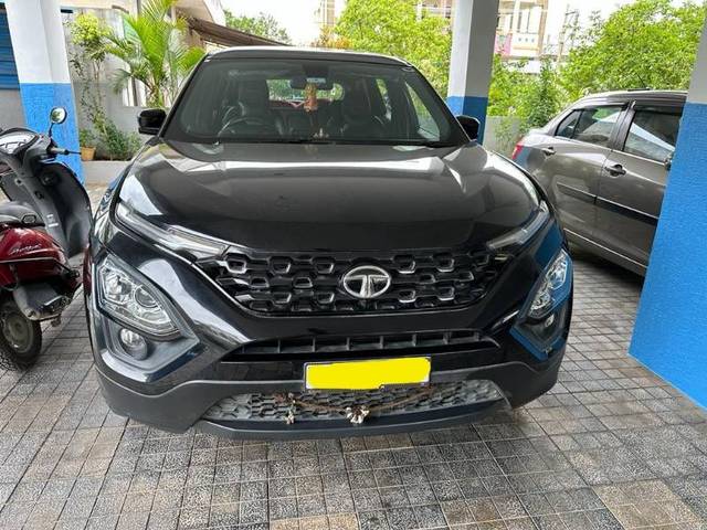 https://images10.gaadi.com/usedgaadi-sellcar/UsedCar/4d0793b9-7899-42d6-b920-8a823505b458/b8d6a4dd-20a2-499b-89e2-f9971eaaa8cd.jpg?imwidth=6400