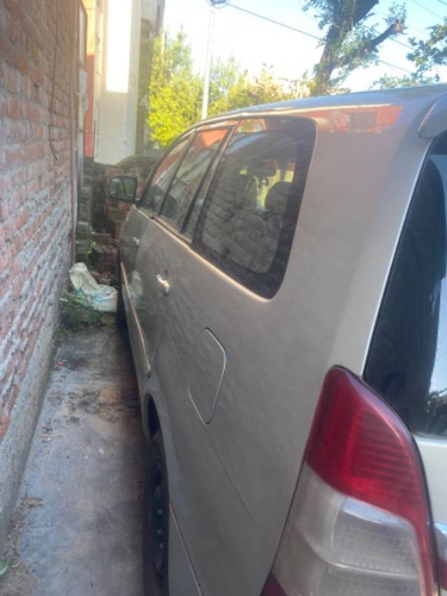 https://images10.gaadi.com/usedgaadi-sellcar/UsedCar/4d1e2997-0eb2-4b33-a5d7-e2f524f324b7/731d4e53-fff1-464f-80ef-2d3d4b83c993.jpeg?imwidth=6401