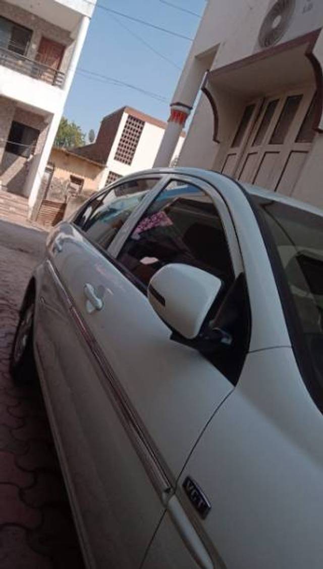 https://images10.gaadi.com/usedgaadi-sellcar/UsedCar/4d4250d2-0bd9-4904-b29c-38c269c5f3c1/dc6f2fd3-a141-4ae1-93d5-2374065204db.jpg?imwidth=6402