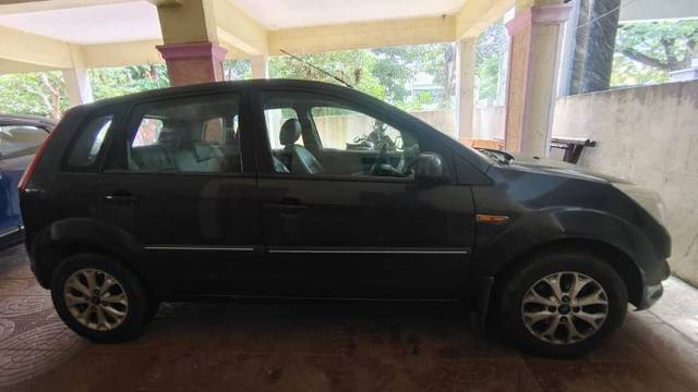 https://images10.gaadi.com/usedgaadi-sellcar/UsedCar/4d5b5d4d-c7b8-4ebd-a854-d29d8f831802/51f8509d-1580-49c2-b4da-6ffa663dca7e.jpg?imwidth=6401