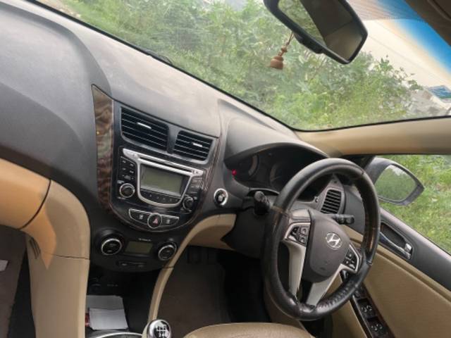 https://images10.gaadi.com/usedgaadi-sellcar/UsedCar/4d5ba722-3448-4fdf-ac60-c02a3a8b1b6c/75aadd45-5ac4-4a75-bf7a-e6052773cb02.jpeg?imwidth=6402