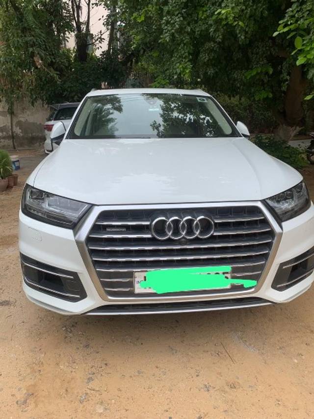 https://images10.gaadi.com/usedgaadi-sellcar/UsedCar/4de7ed7b-bbf2-4e7e-85bd-1fd89a430f76/f18f26f8-0ad5-4e8a-83db-4006fd5d34f4.jpeg?imwidth=6400