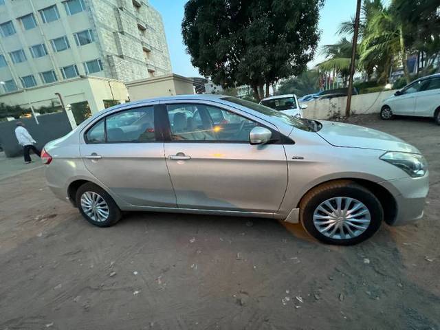 https://images10.gaadi.com/usedgaadi-sellcar/UsedCar/4def09fe-235a-4ce0-ad4f-5385e2450c93/9797ded6-627b-41f9-9b91-fbf4b9f157cd.jpg?imwidth=6400