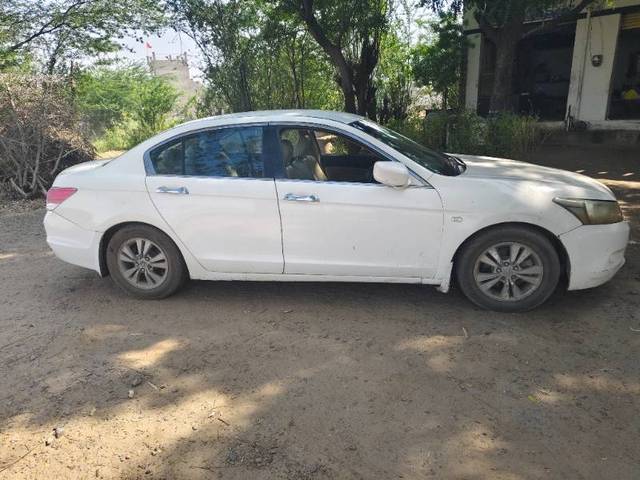 https://images10.gaadi.com/usedgaadi-sellcar/UsedCar/4e218808-7dc3-47eb-9688-e25adcae2b2f/83347c03-e00f-43f2-aab5-7e63d8f86cda.jpg?imwidth=6400