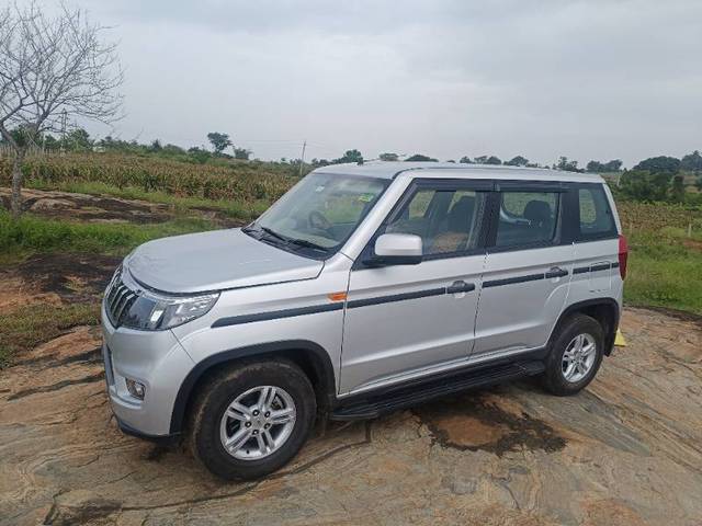 https://images10.gaadi.com/usedgaadi-sellcar/UsedCar/4e6360fd-c81f-4feb-89b4-d6857e24c4ca/f0b69e16-a43f-45cd-a7c0-9155a8bad9c6.jpg?imwidth=6400