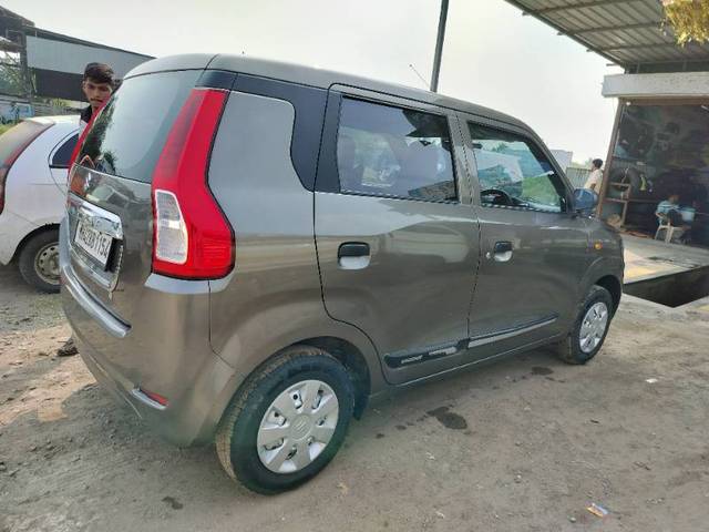 https://images10.gaadi.com/usedgaadi-sellcar/UsedCar/4eec3950-acad-4e66-9af6-63fcfbd8fecb/4785cbc4-eebd-4dc8-b21d-6bdb0bd180a2.jpg?imwidth=6401