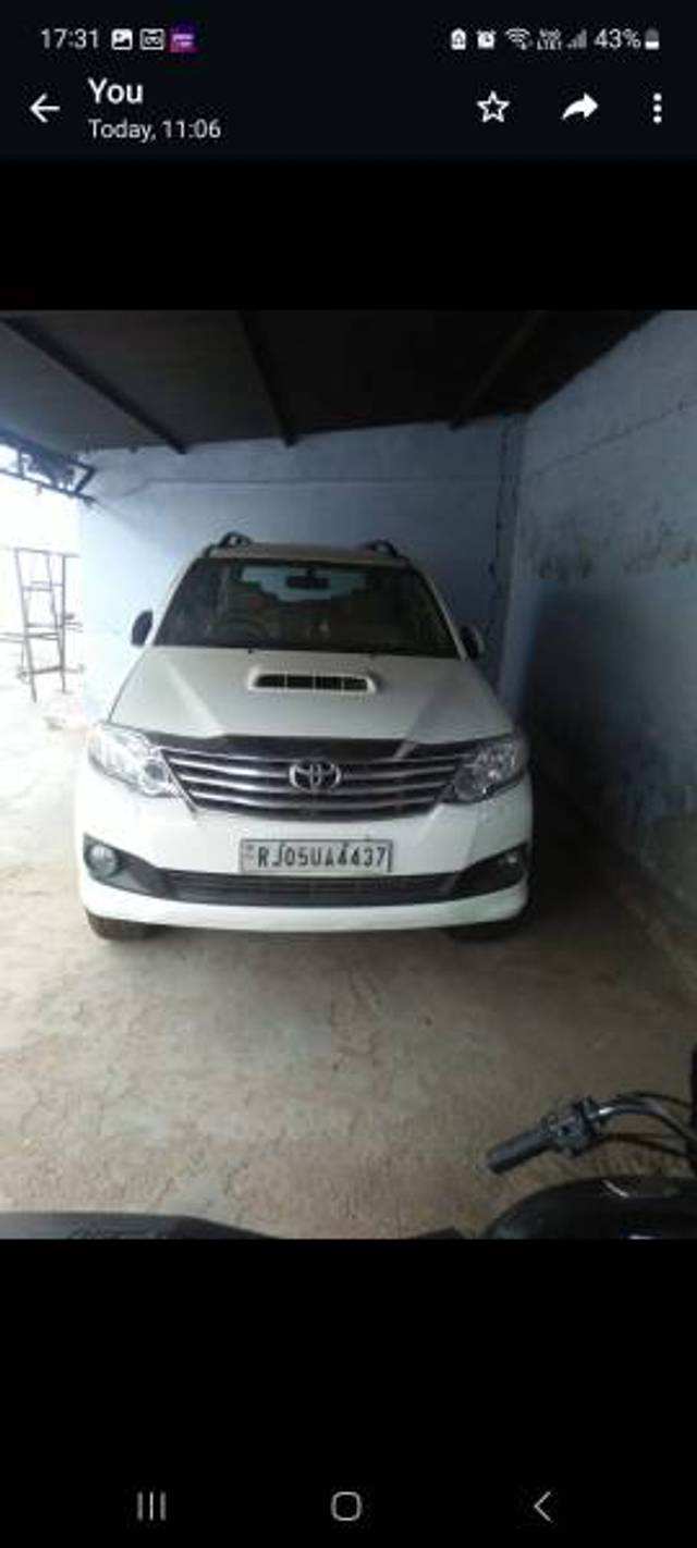 https://images10.gaadi.com/usedgaadi-sellcar/UsedCar/4f10cc1f-4d3e-4a93-bc31-335ed90baa5e/423042ae-4d15-4b45-8ba6-f68ef5764a1c.jpg?imwidth=6400