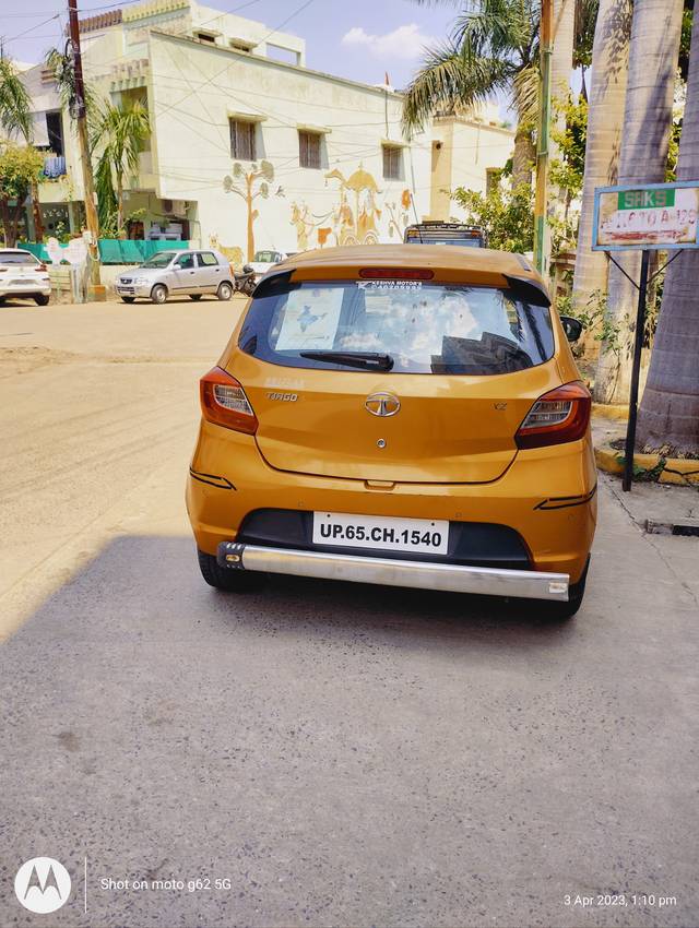 https://images10.gaadi.com/usedgaadi-sellcar/UsedCar/4f6905aa-1743-450d-b410-371913cdf45d/33db20c6-df01-4c4b-bc28-aad3a6a7877f.jpg?imwidth=6401