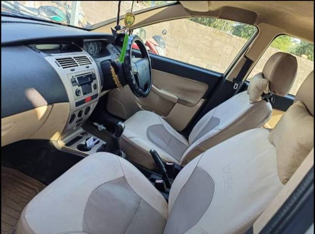 https://images10.gaadi.com/usedgaadi-sellcar/UsedCar/4f7e7a10-4aef-4a9e-98e3-0083068db789/1f94050a-5311-4d10-afa5-f024472a615b.jpg?imwidth=6402