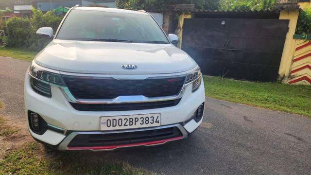 https://images10.gaadi.com/usedgaadi-sellcar/UsedCar/4fc2ccd5-48b7-419b-81a5-11a0e68d41f7/70f699c8-f67e-4959-b515-96a8b9d4fc1a.jpg?imwidth=6400