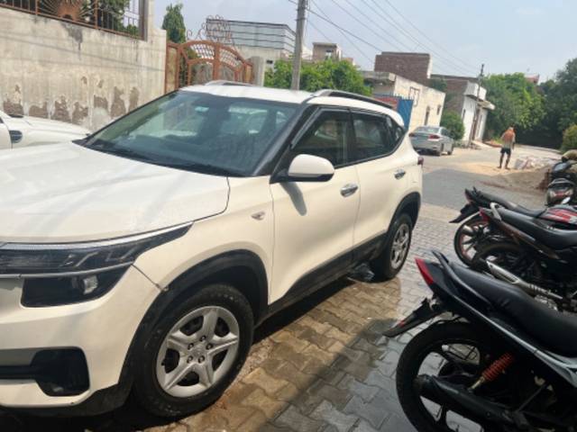 https://images10.gaadi.com/usedgaadi-sellcar/UsedCar/50085022-2afa-4479-848b-a1f976175daf/fe38aafe-9e6c-4aaa-a531-3e5855ea5079.jpeg?imwidth=6400