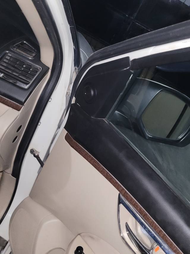 https://images10.gaadi.com/usedgaadi-sellcar/UsedCar/503e6472-9138-4c93-b7ba-2fc6c988dc4e/50204508-3f99-4005-bf8d-26fecd2b77ee.jpg?imwidth=6401