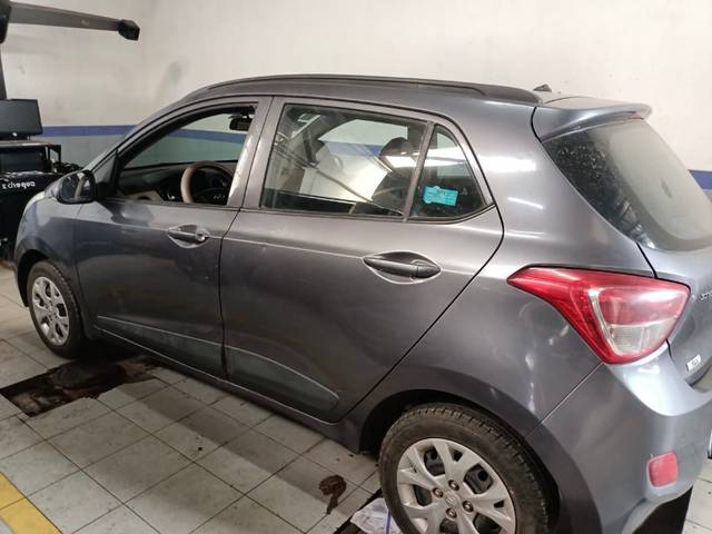 https://images10.gaadi.com/usedgaadi-sellcar/UsedCar/5074f972-38dc-4cf0-833c-fc9ccd9025da/8dcf0739-0652-40d7-8463-b7dd6e19004b.jpeg?imwidth=6401