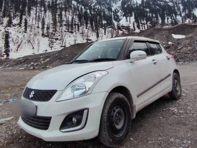 https://images10.gaadi.com/usedgaadi-sellcar/UsedCar/5078c05d-e469-4ec0-91f0-47728a93859e/08e4df16-2676-4e6e-a327-8c9b6ca1daeb.jpg?imwidth=6400