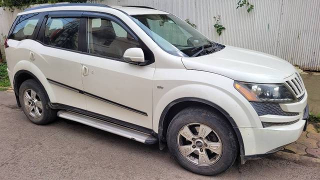 https://images10.gaadi.com/usedgaadi-sellcar/UsedCar/508205fb-417d-4dd7-ab9d-958e11bfa284/523cf25f-017d-4906-8722-8ff3851b977f.jpg?imwidth=6401