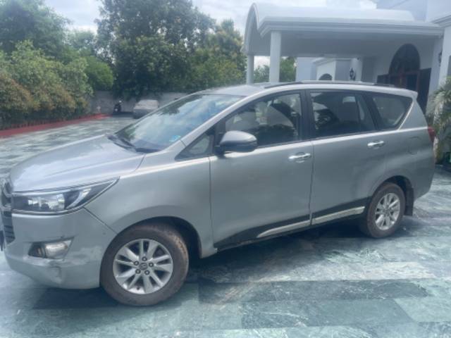 https://images10.gaadi.com/usedgaadi-sellcar/UsedCar/5114893a-d446-425e-a570-551dc9b63cc9/2b1af719-8587-4cc2-8f37-7d5e02951aa0.jpeg?imwidth=6400