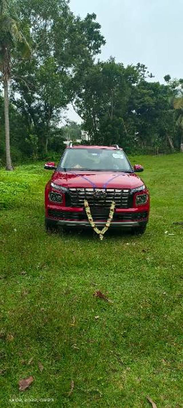 https://images10.gaadi.com/usedgaadi-sellcar/UsedCar/5133965d-c68d-4d26-bb54-56b9080e12ea/de5ee53d-7cf6-4393-b8a1-8d58bd9e0975.jpg?imwidth=6400