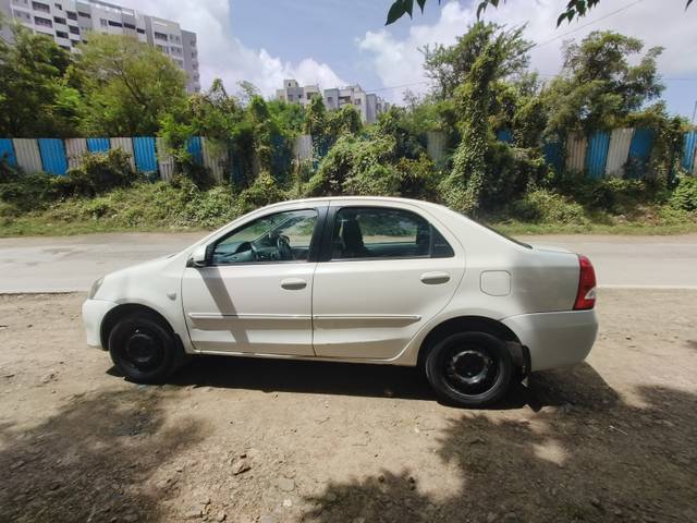 https://images10.gaadi.com/usedgaadi-sellcar/UsedCar/5168ceda-b379-4724-93be-955324ab60ca/88066658-192f-4f4d-a77d-3bcd046a2eb6.jpg?imwidth=6402