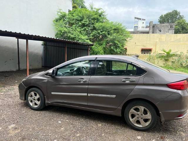 https://images10.gaadi.com/usedgaadi-sellcar/UsedCar/516f6e7a-8036-4d81-8de9-4237ee443d71/4d74147c-0007-400a-bc47-25fc0924e6a6.jpg?imwidth=6402