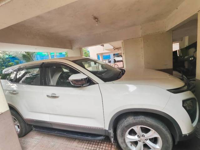 https://images10.gaadi.com/usedgaadi-sellcar/UsedCar/517d0439-1425-4e2e-ad61-733b389d5fe9/fe480124-6cf8-4cfa-a8fc-fb5b5557a156.jpg?imwidth=6402