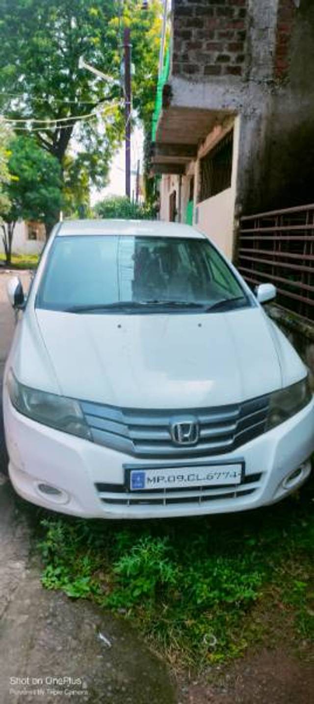 https://images10.gaadi.com/usedgaadi-sellcar/UsedCar/51a5af33-e379-462f-b55c-b142b5a3b668/b8a503ee-a0c9-493b-8540-db8963d6d0c5.jpg?imwidth=6400
