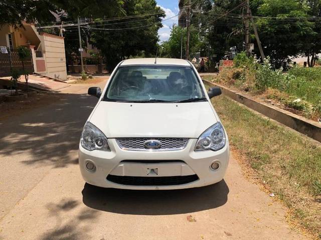 https://images10.gaadi.com/usedgaadi-sellcar/UsedCar/51ddb391-e276-4dac-922b-474d0ccc4b83/03ba717c-f18c-433e-a0b3-4515bb1799d3.jpg?imwidth=6400