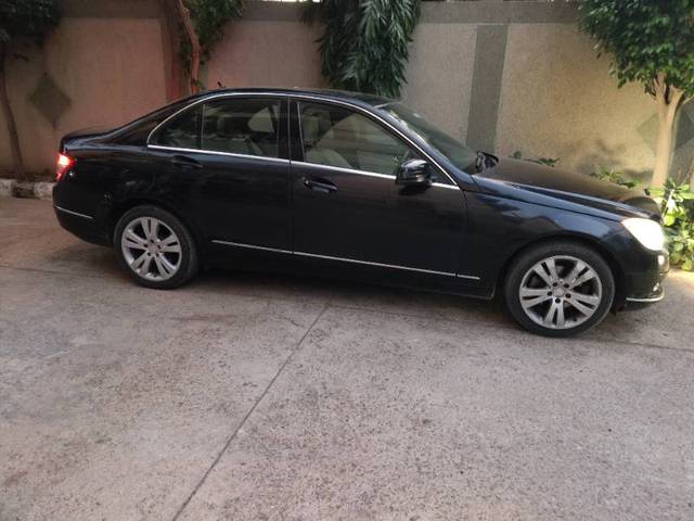 https://images10.gaadi.com/usedgaadi-sellcar/UsedCar/51ff8e03-6d8a-4642-9196-f7d4b6ea1de0/e273b793-db62-4138-a4a3-daa0beef9238.jpg?imwidth=6401
