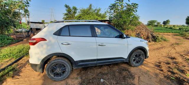 https://images10.gaadi.com/usedgaadi-sellcar/UsedCar/521fccf4-8900-415a-becf-6c7f286dca7d/117a33c2-2a1e-47dd-b84d-2a5f3aeada7d.jpg?imwidth=6400